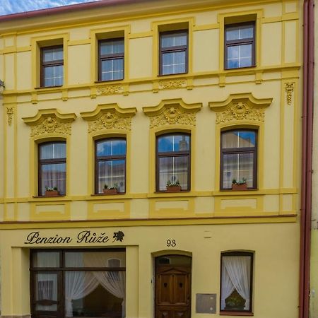 Penzion Ruze Benesov nad Ploucnici Экстерьер фото
