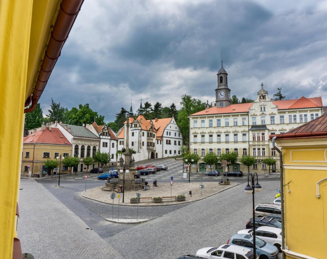 Penzion Ruze Benesov nad Ploucnici Экстерьер фото